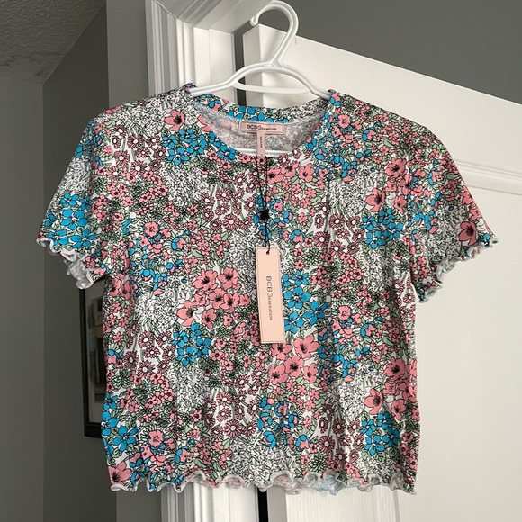 NWT- BCBGeneration Floral T-Shirt - Picture 1 of 7